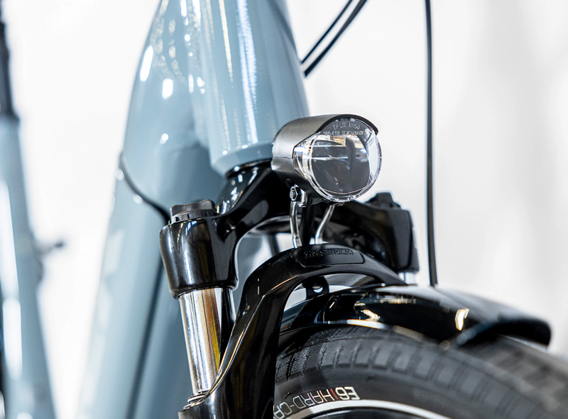 Trek District+ 3 Lowstep 500wh Electric Hybrid Bike 2023 in Battleship Blue-3